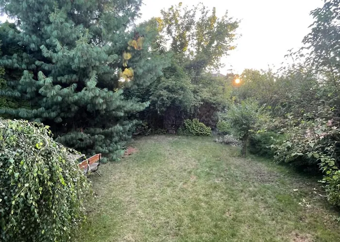 Dom U Dorogi Hostel *